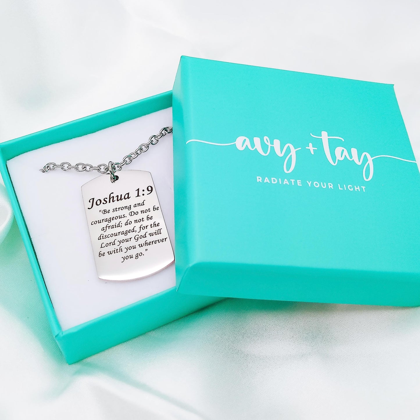 BIBLE VERSE MEN'S NECKLACE - Avy + Tay
