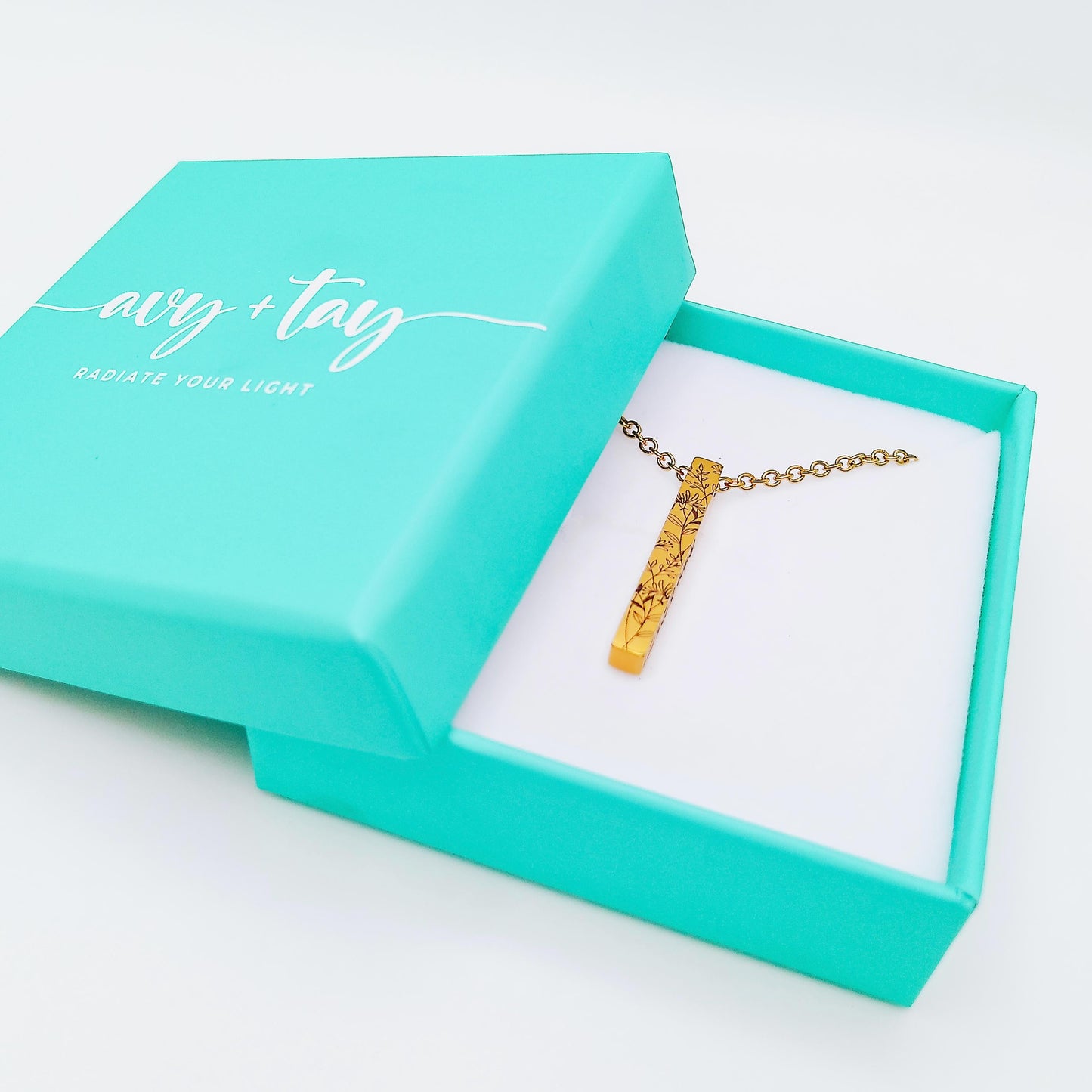 BIRTH FLOWER 3D BAR NECKLACE - Avy + Tay