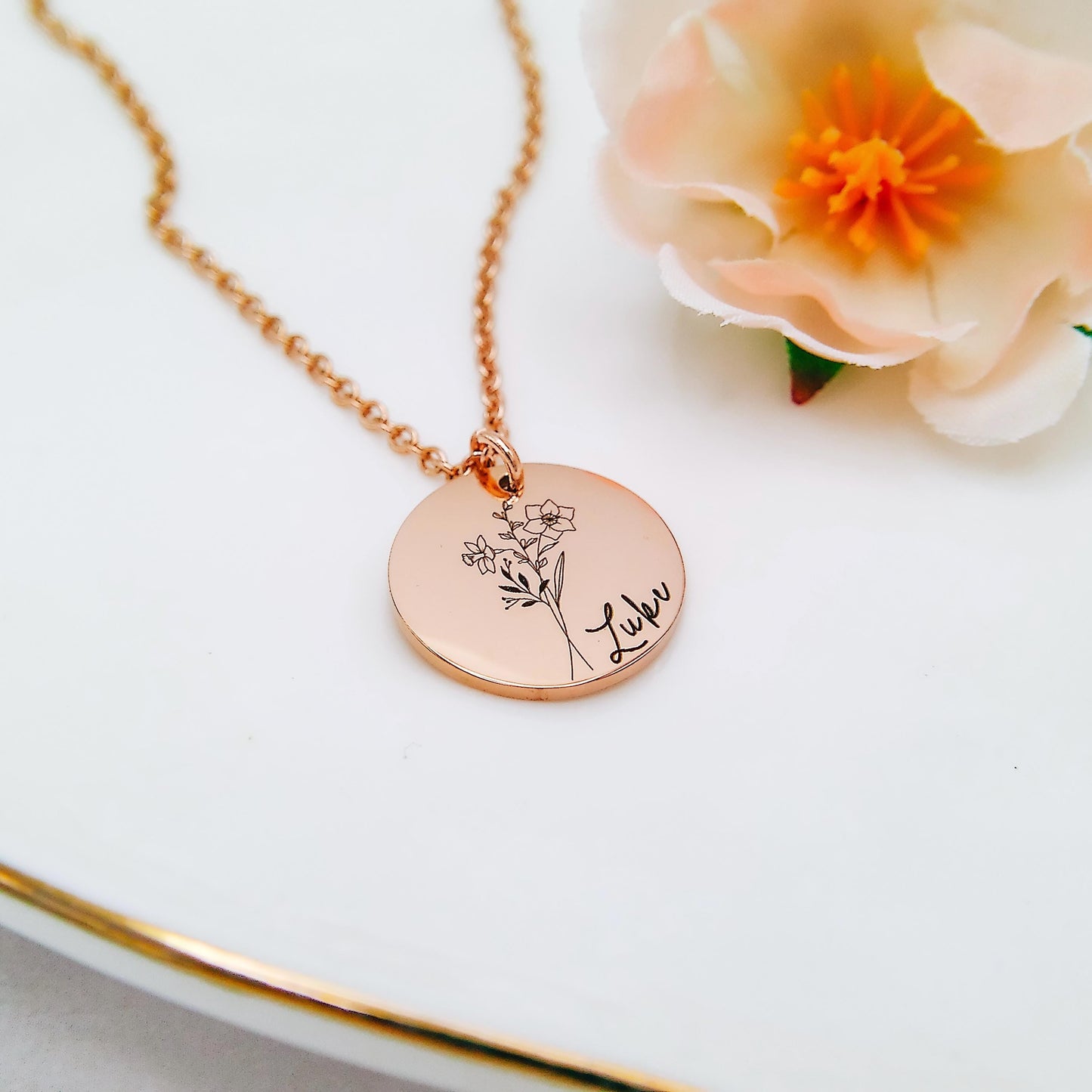 BIRTH FLOWER + NAME NECKLACE - Avy + Tay