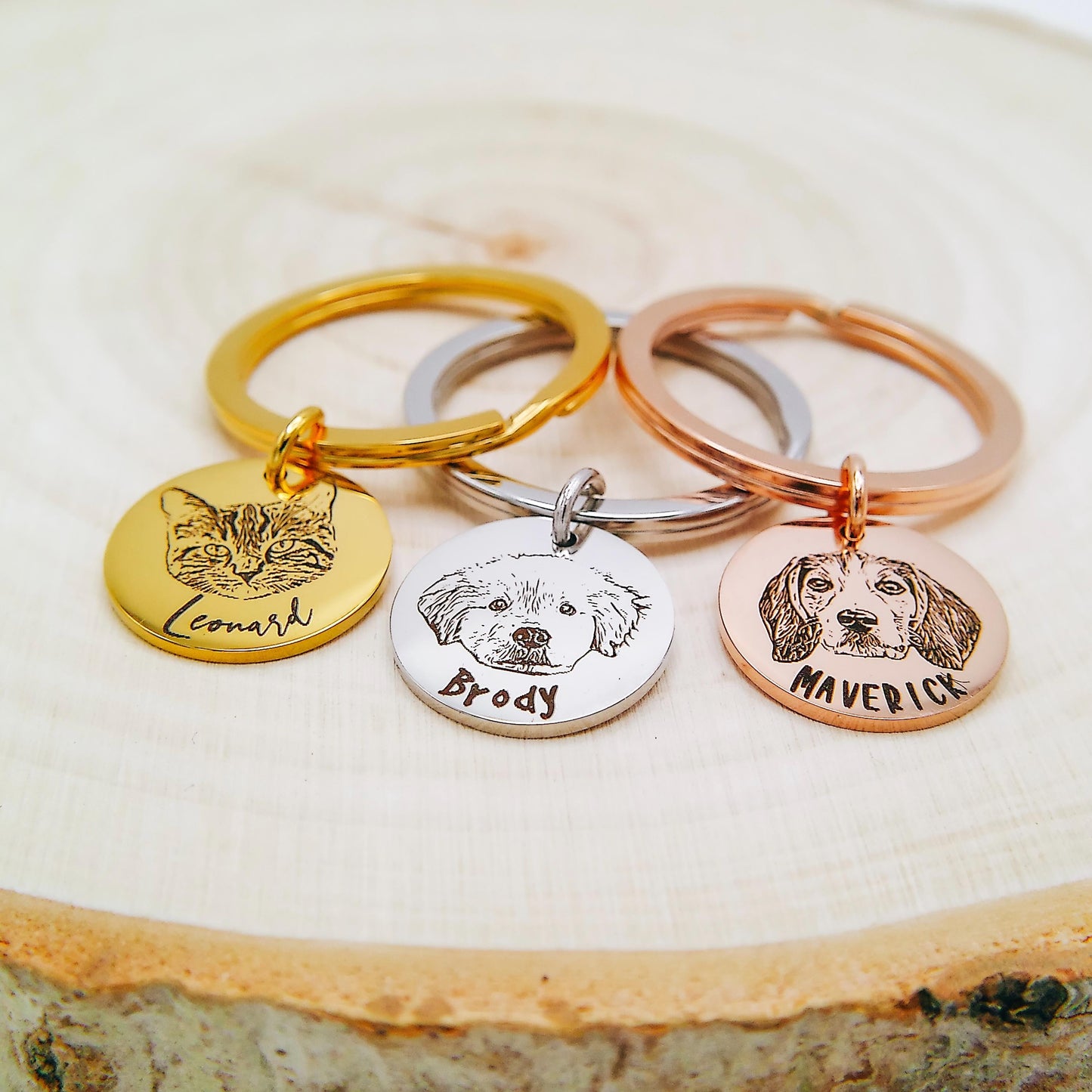 CUSTOM PET KEYCHAIN - Avy + Tay