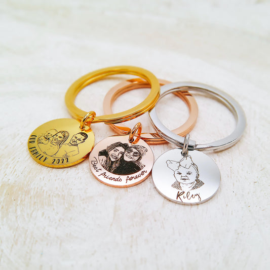 CUSTOM PORTRAIT KEYCHAIN - Avy + Tay