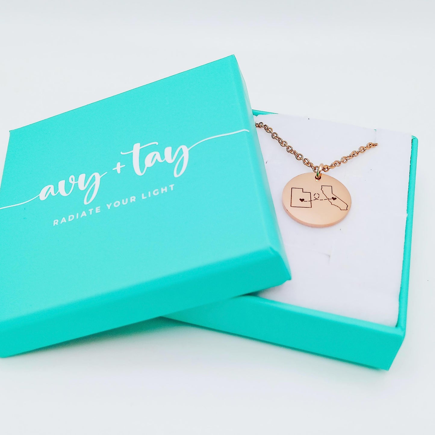 LONG DISTANCE STATE NECKLACE - Avy + Tay