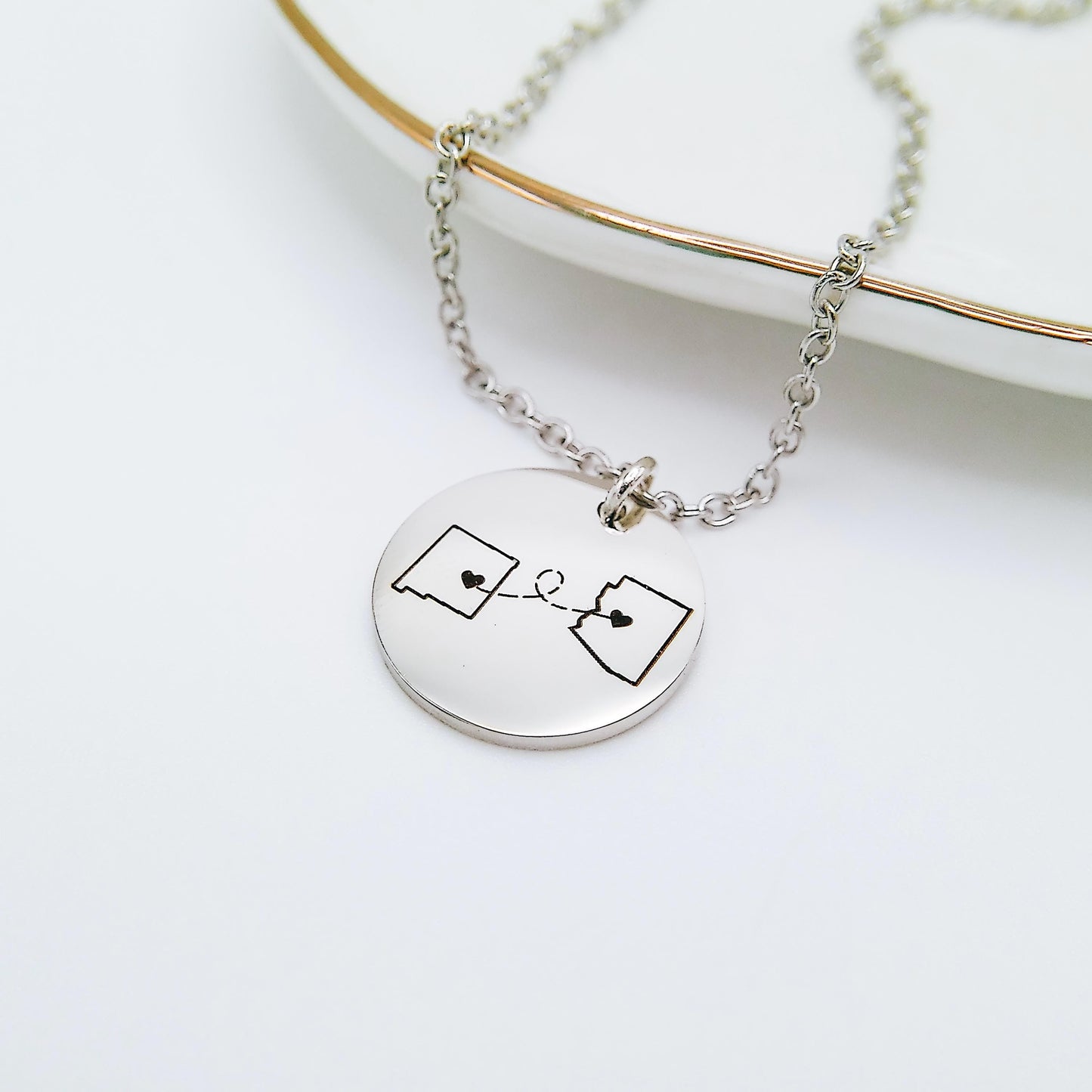 LONG DISTANCE STATE NECKLACE - Avy + Tay