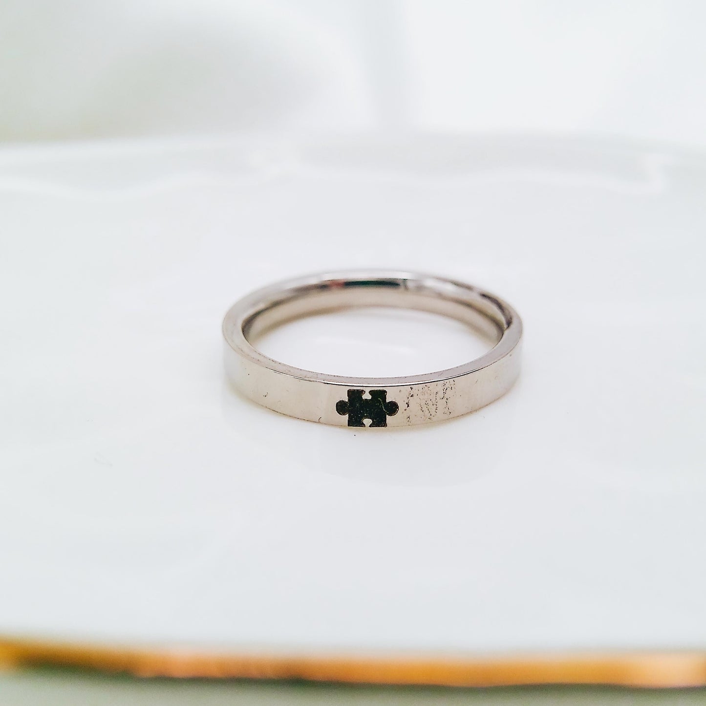 PUZZLE PIECE RING - Avy + Tay
