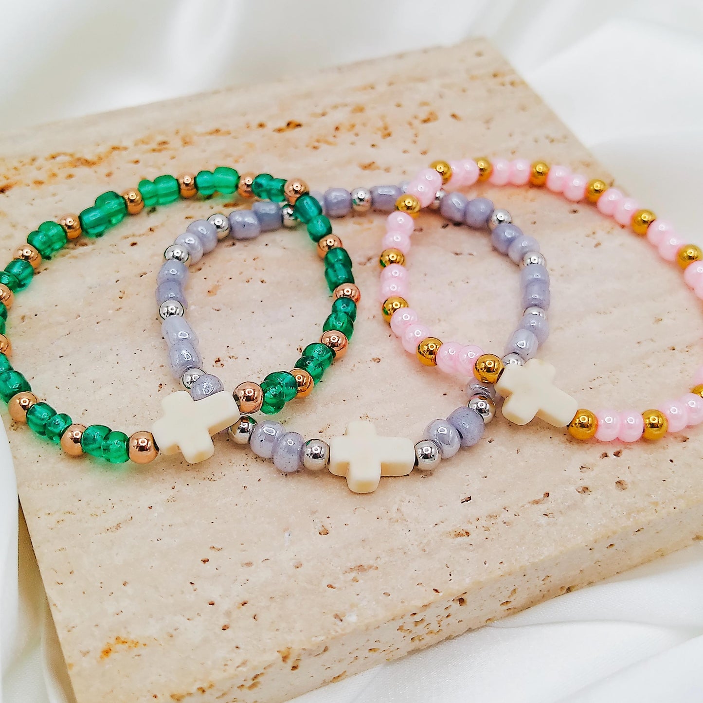 WHITE TURQUOISE CROSS BEADED BRACELET - Avy + Tay