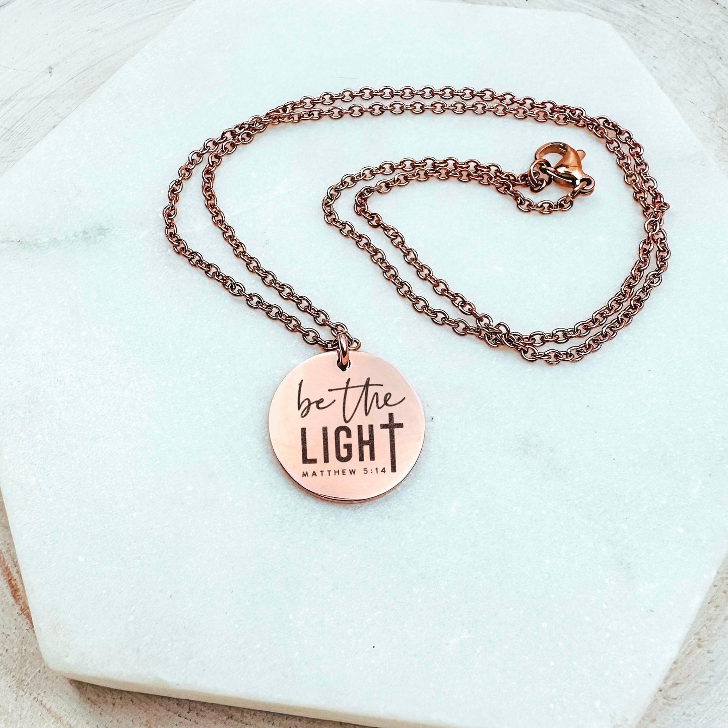 BE THE LIGHT MATTHEW 5:14 NECKLACE - Avy + Tay