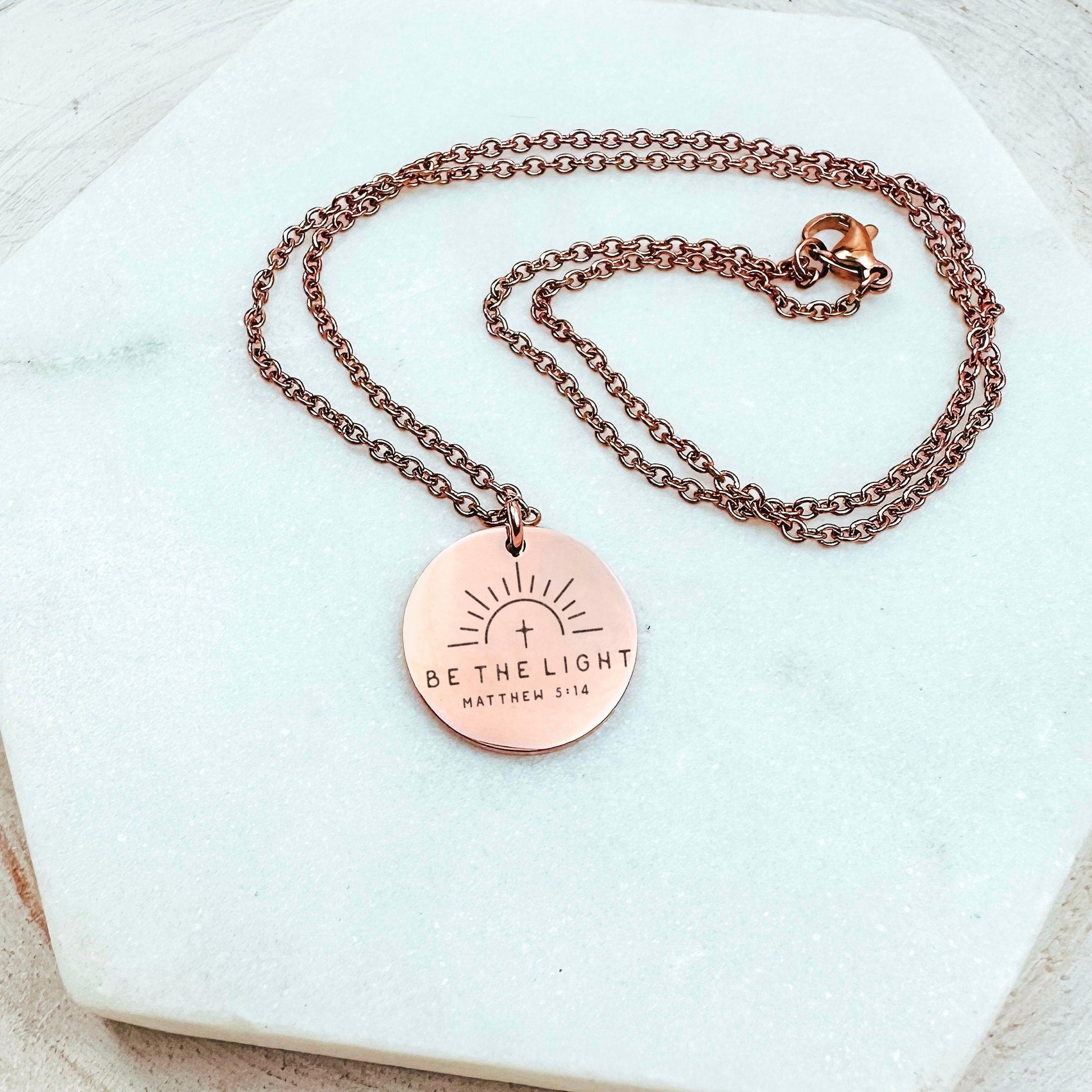 BE THE LIGHT MATTHEW 5:14 NECKLACE - Avy + Tay