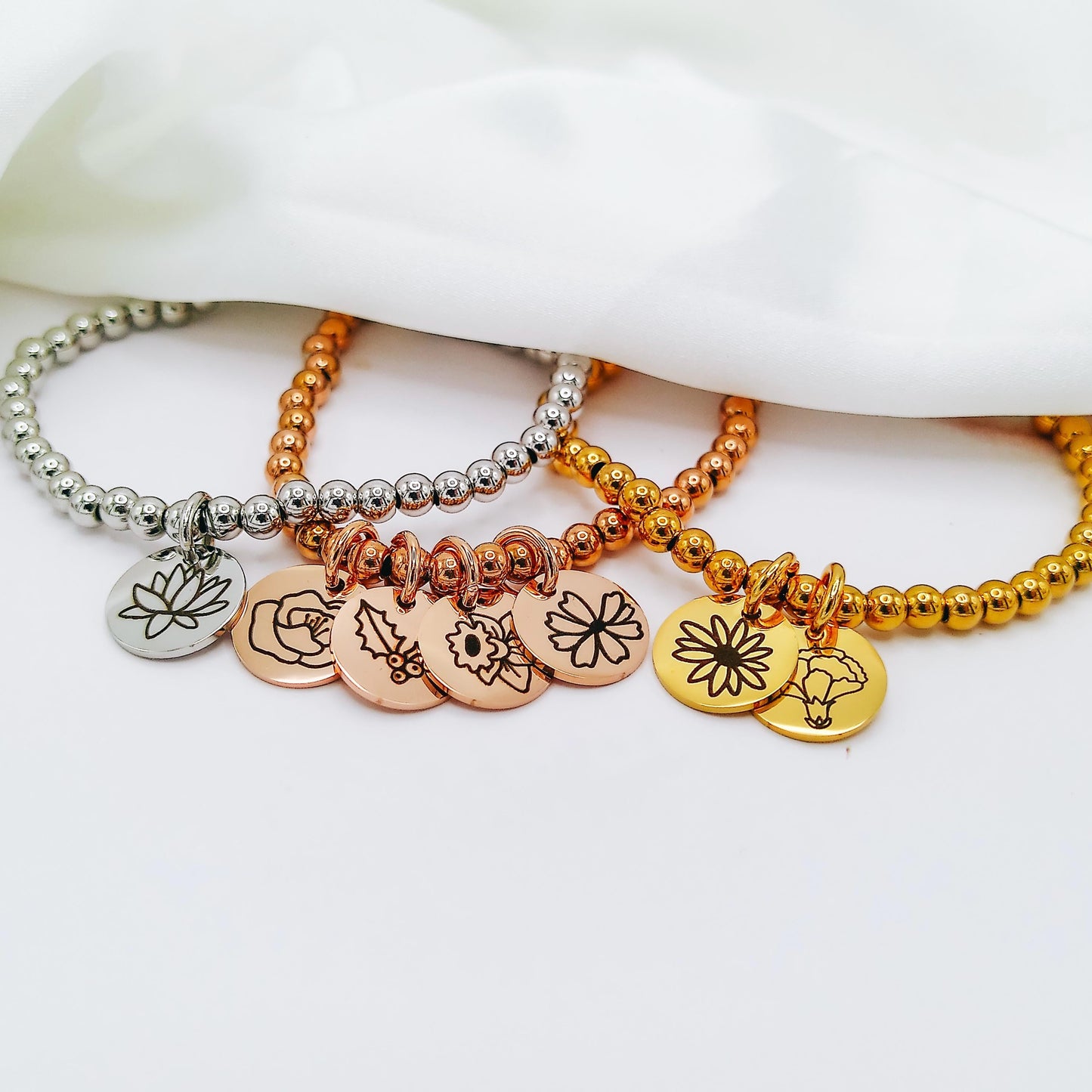 BIRTH FLOWER BEADED BRACELET - Avy + Tay