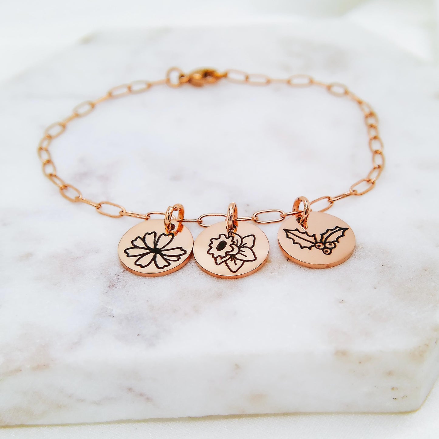 BIRTH FLOWER PAPERCLIP BRACELET - Avy + Tay