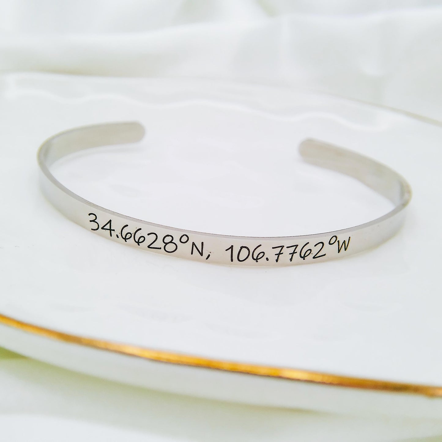 CUSTOM MESSAGE CUFF - Avy + Tay