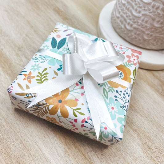 GIFT WRAP - Avy + Tay