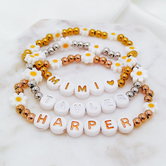 METAL BEADED DAISY WORD BRACELET - Avy + Tay