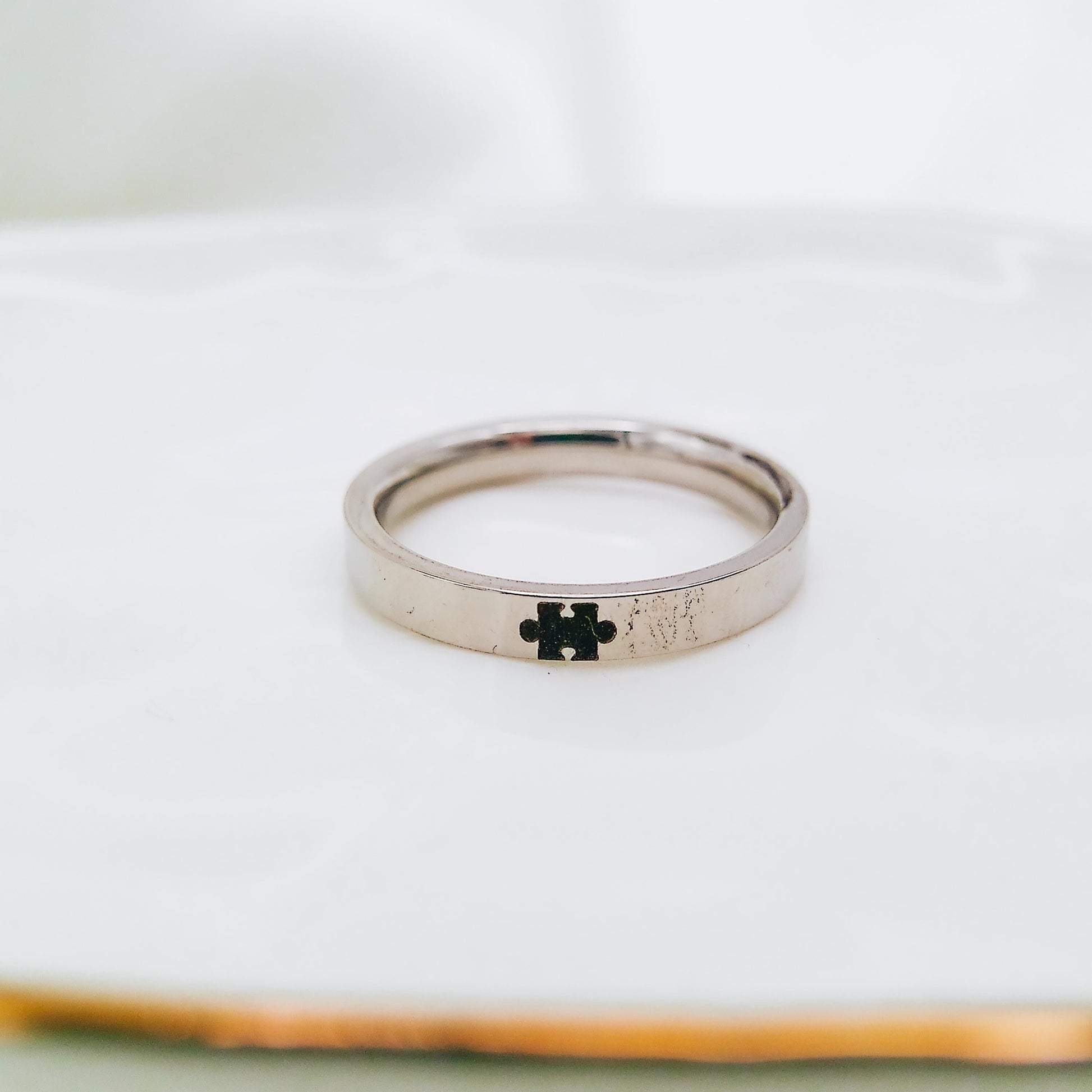 PUZZLE PIECE RING - Avy + Tay