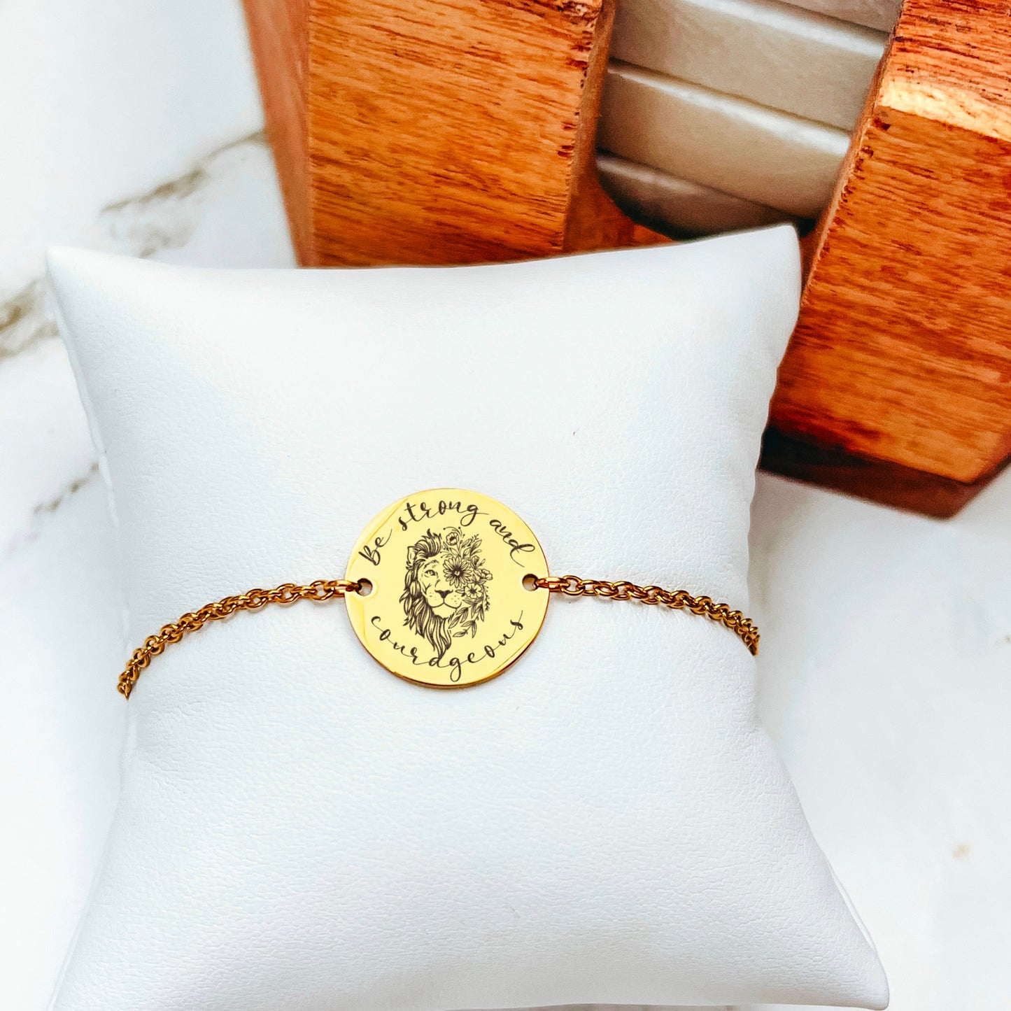 BE STRONG AND COURAGEOUS BRACELET - Avy + Tay