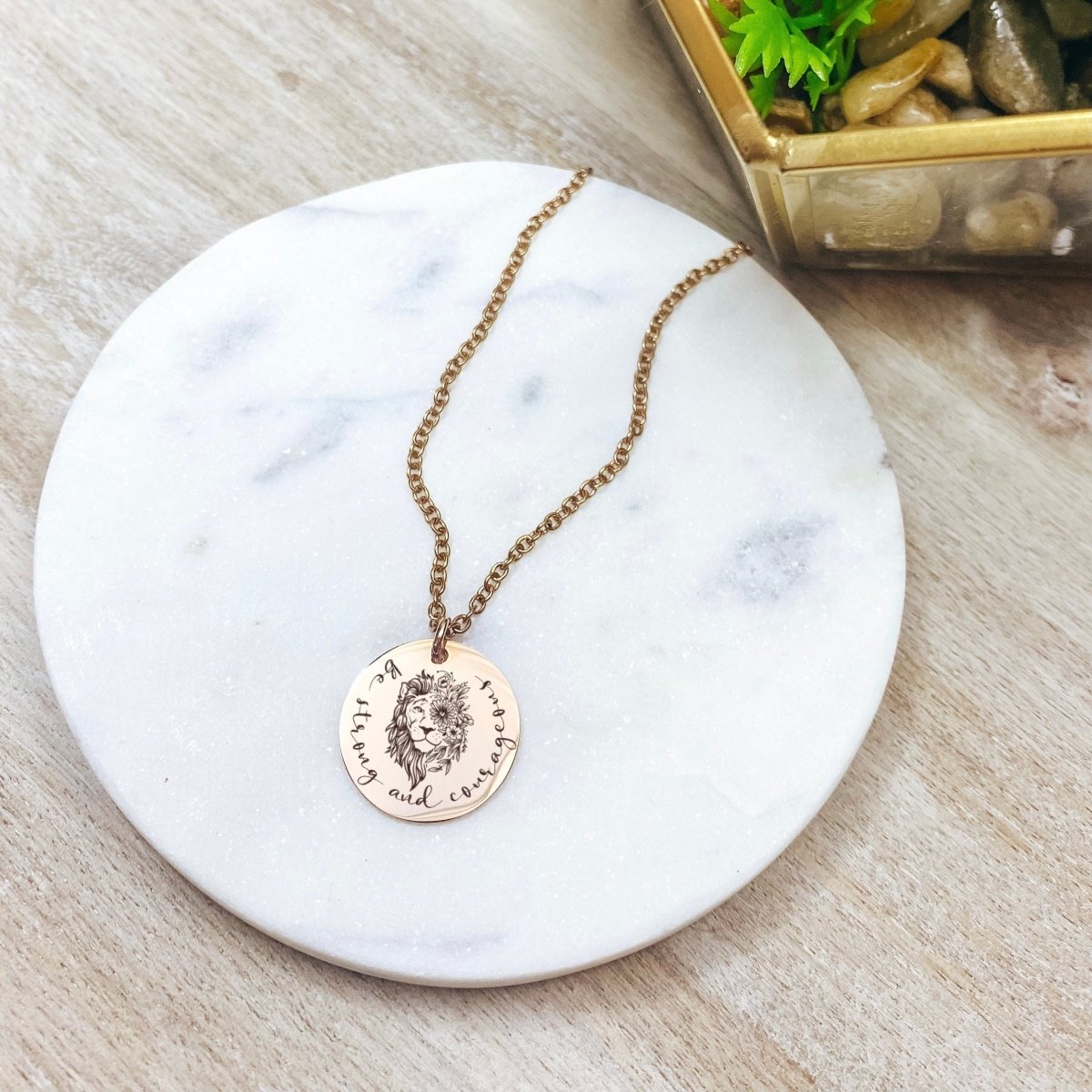 BE STRONG AND COURAGEOUS NECKLACE - Avy + Tay