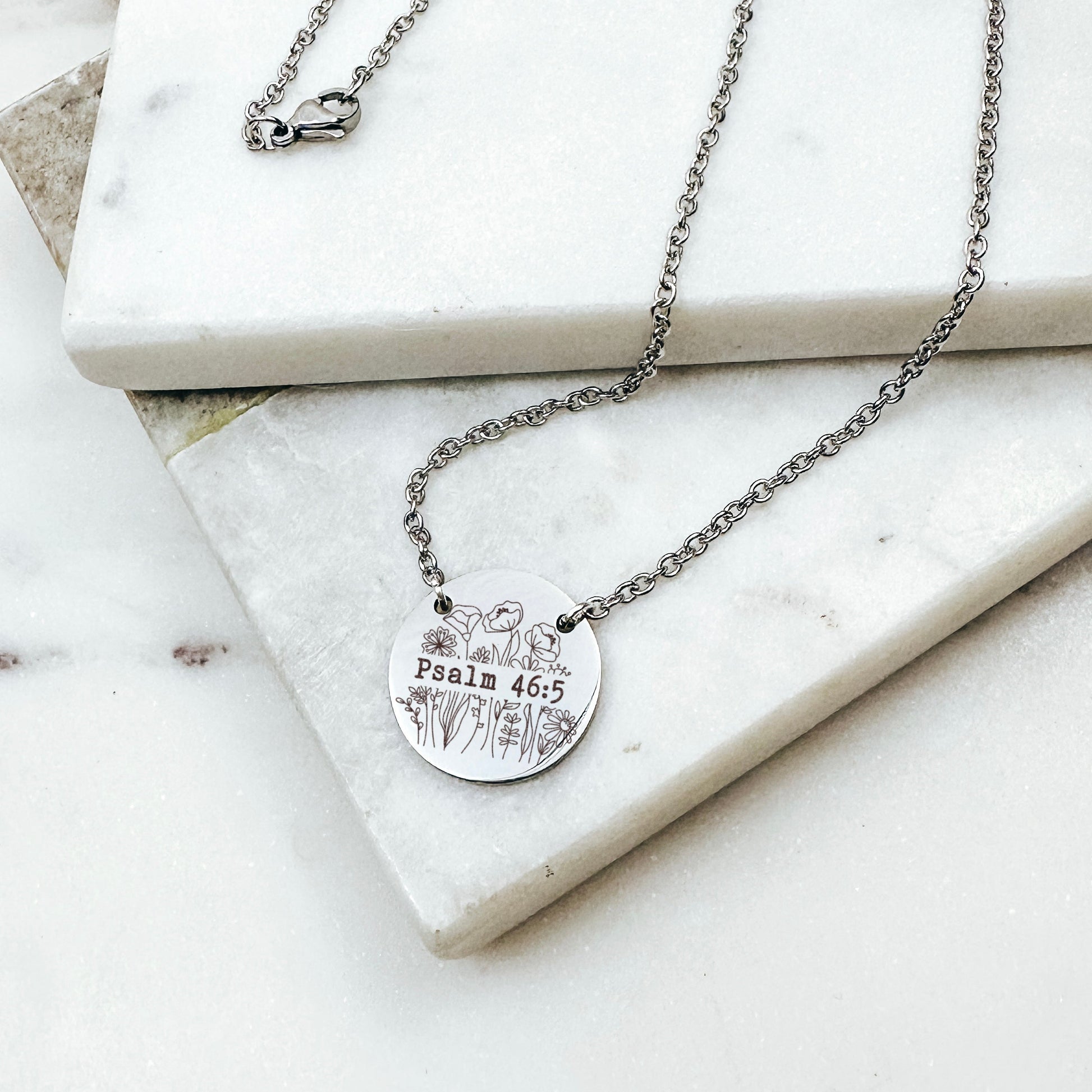 BIBLE VERSE WILDFLOWER FRAME NECKLACE - Avy + Tay