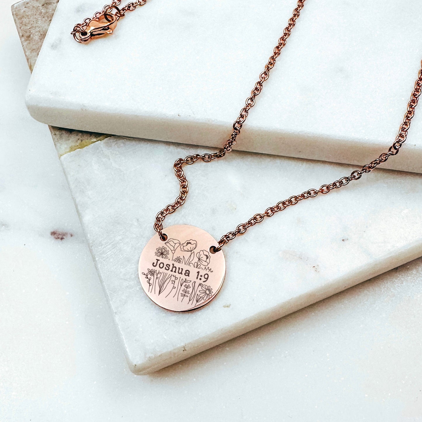 BIBLE VERSE WILDFLOWER FRAME NECKLACE - Avy + Tay