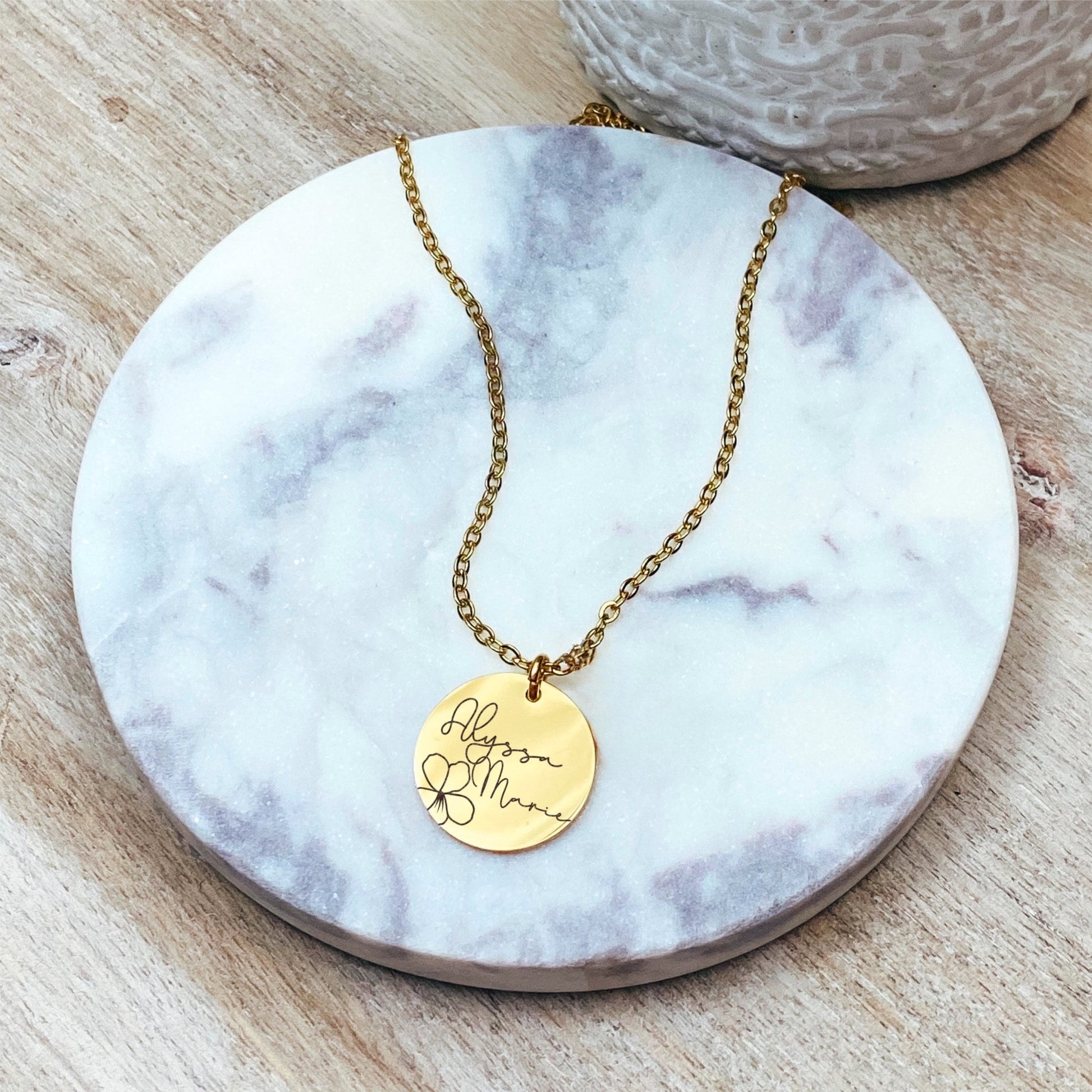 BIRTH FLOWER BUD + NAME NECKLACE - Avy + Tay