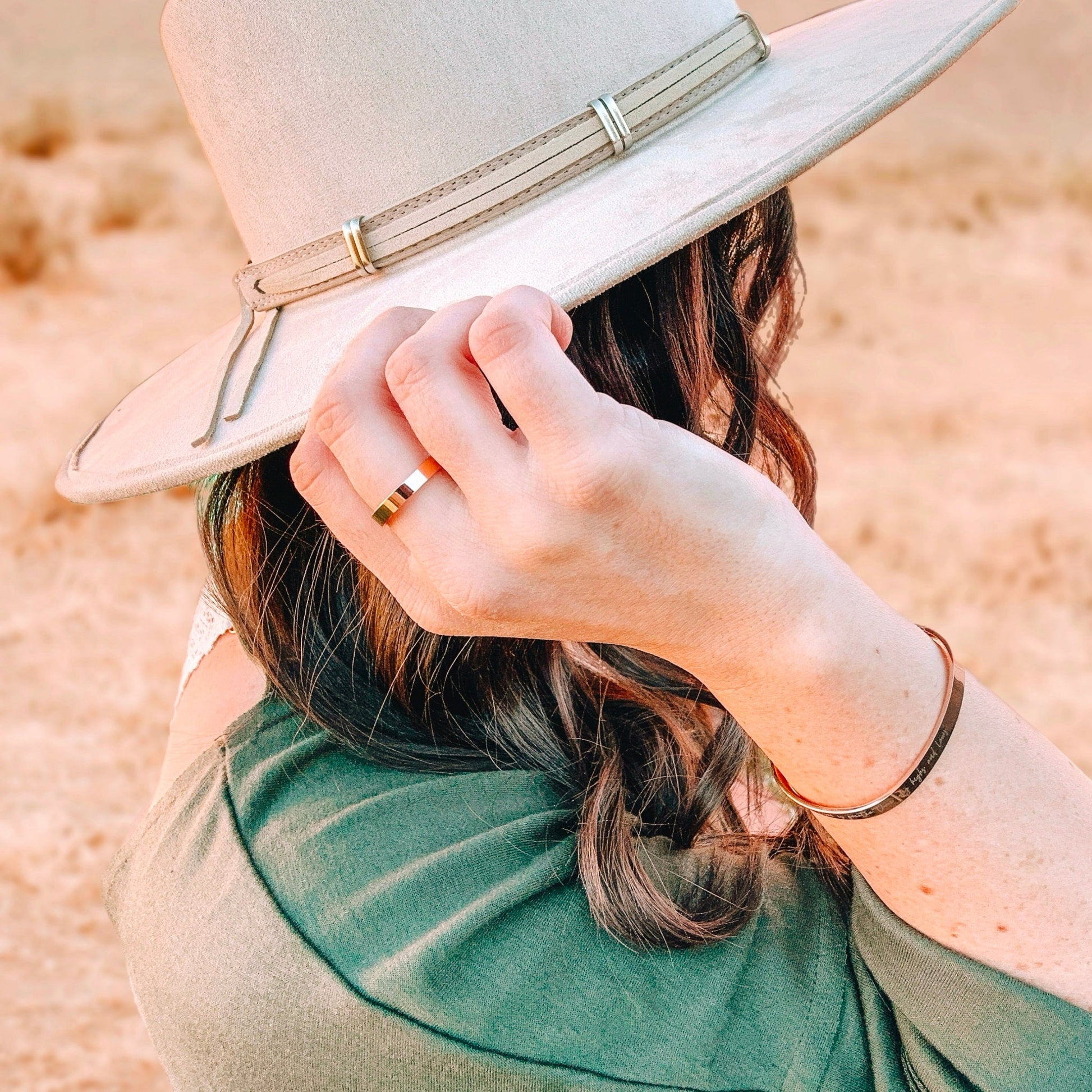 BIRTH FLOWER BUD RING - Avy + Tay