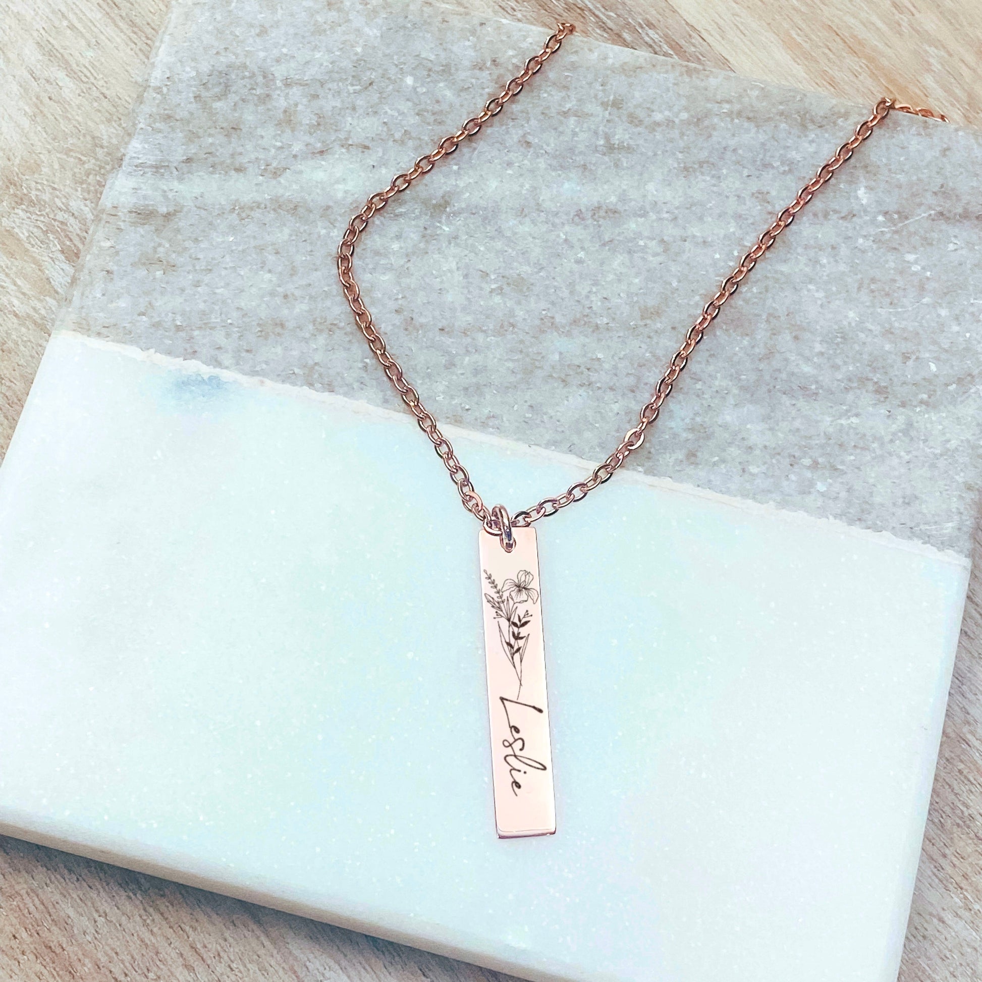 BIRTH FLOWER + NAME BAR NECKLACE - Avy + Tay