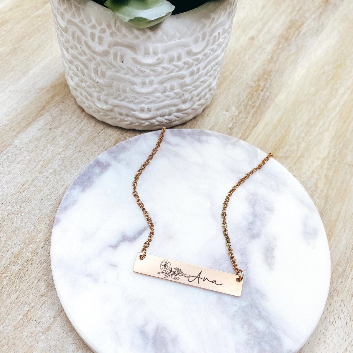 BIRTH FLOWER NAME NECKLACE - Avy + Tay