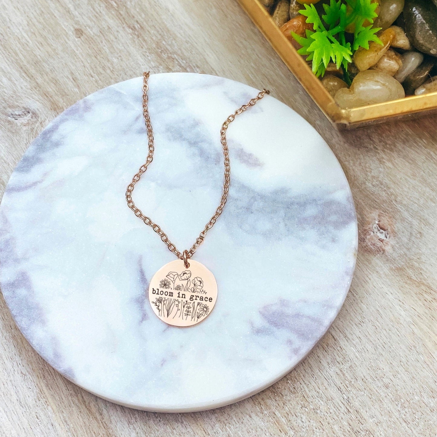 BLOOM IN GRACE NECKLACE - Avy + Tay