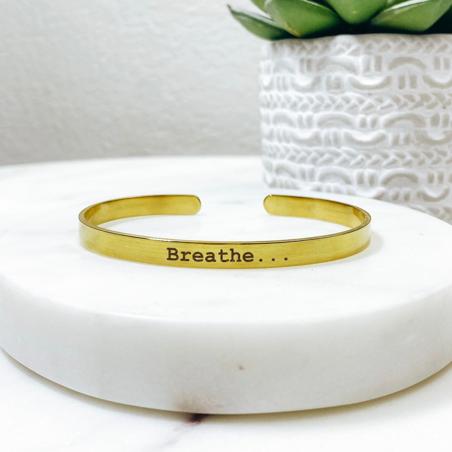 BREATHE CUFF - Avy + Tay