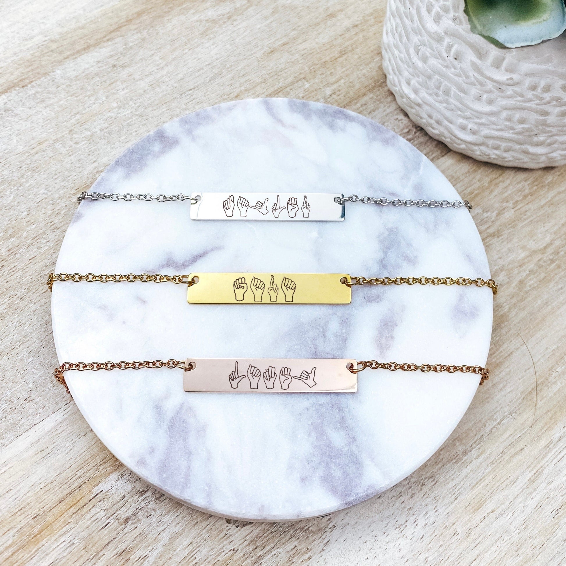 CUSTOM NAME SIGN LANGUAGE BAR NECKLACE - Avy + Tay