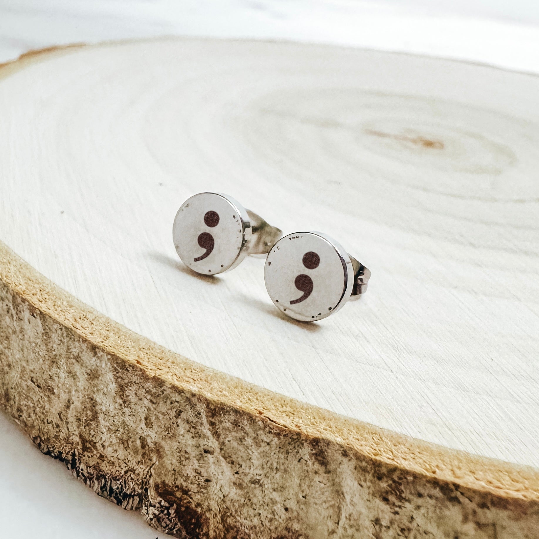 SEMICOLON EARRING STUDS - Avy + Tay